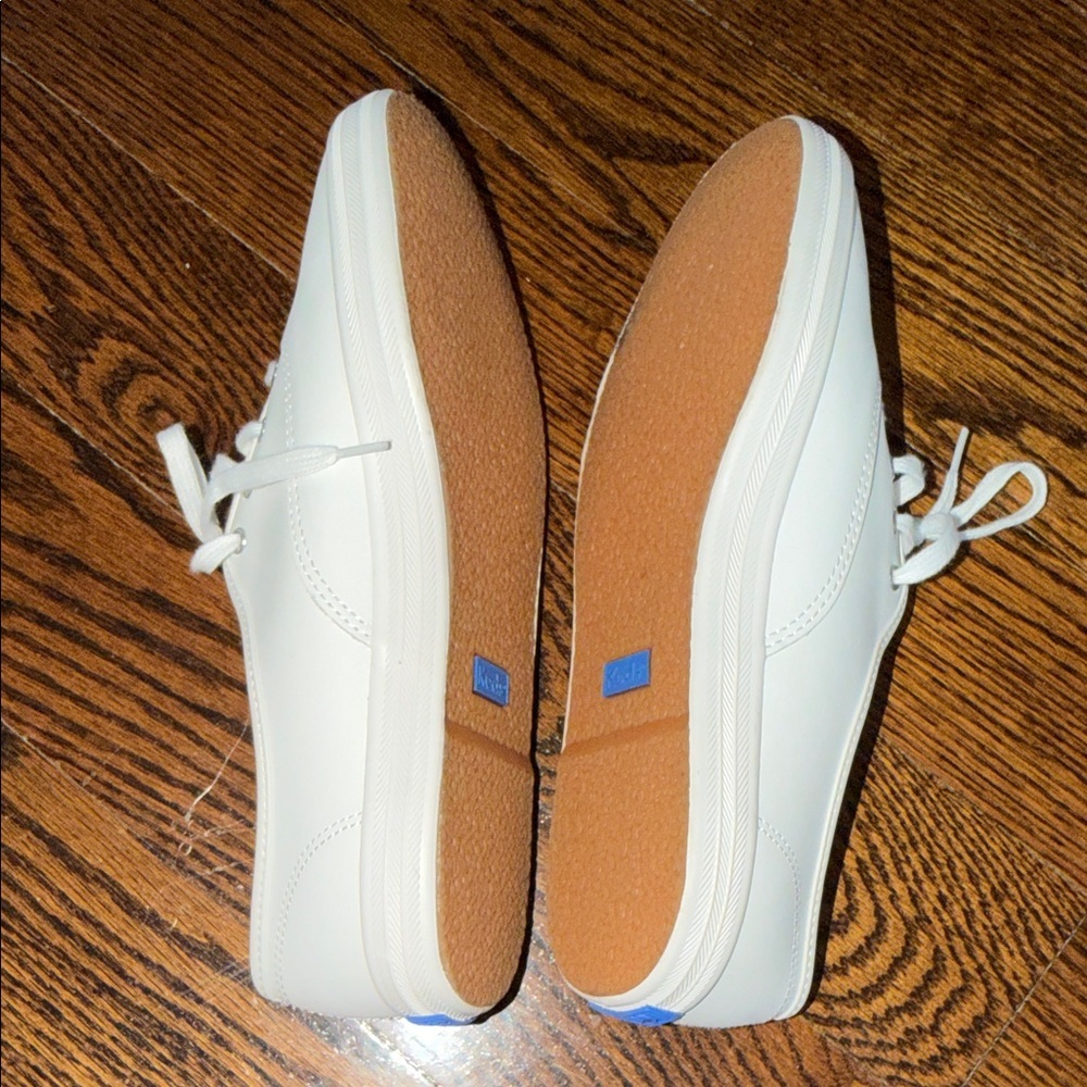 Keds Champion Originals Leather Lace Up 7.5W - Picture 7 of 9